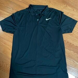 Men’s Nike golf shirt